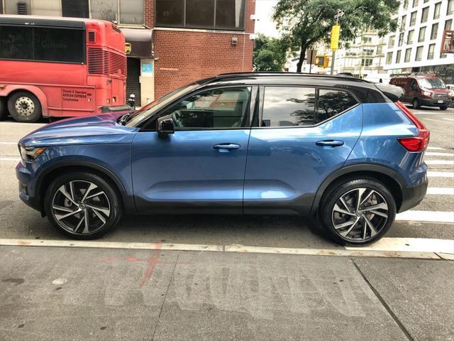 used 2021 Volvo XC40 car, priced at $29,495