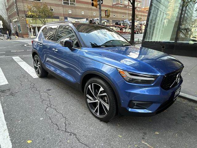 used 2021 Volvo XC40 car, priced at $28,595