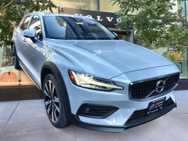 used 2022 Volvo V60 Cross Country car, priced at $35,295