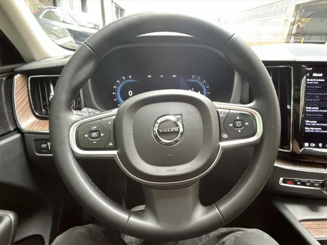 used 2022 Volvo XC60 car, priced at $36,995