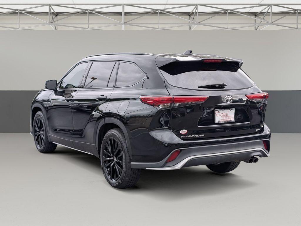 used 2023 Toyota Highlander car, priced at $35,705