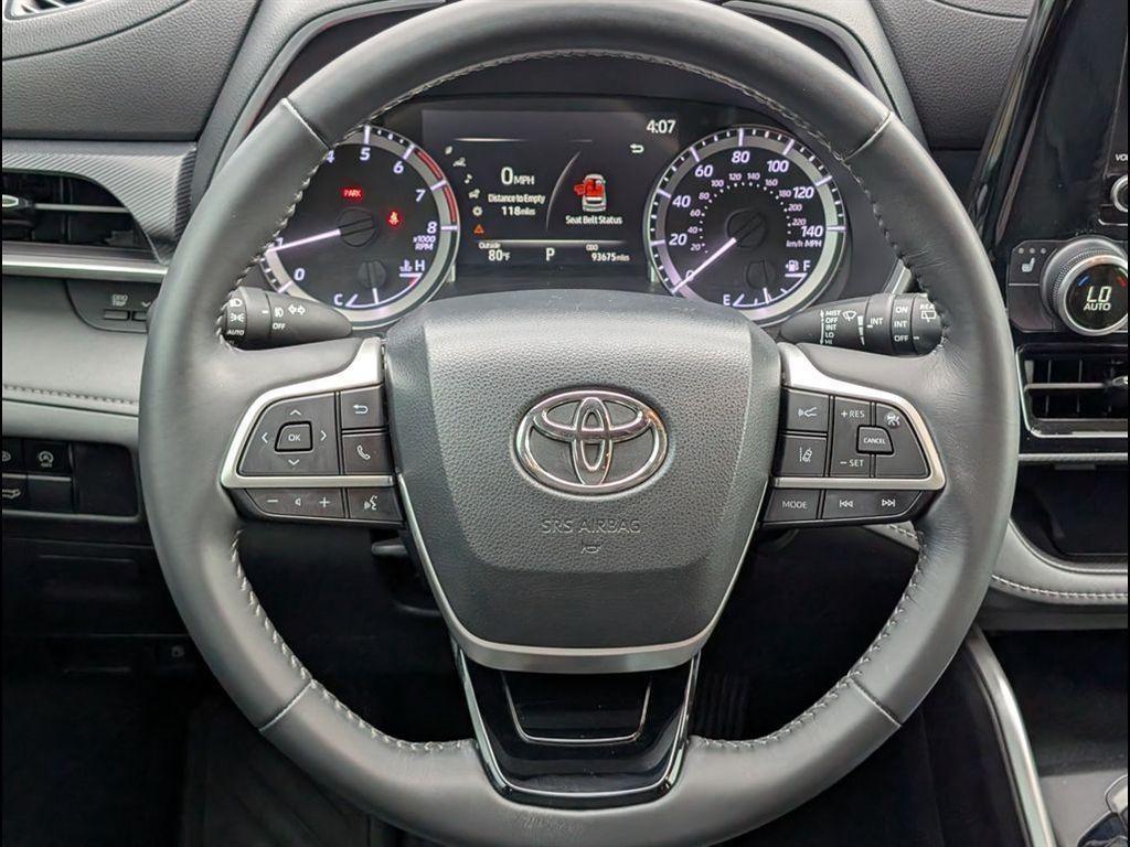 used 2023 Toyota Highlander car, priced at $35,705