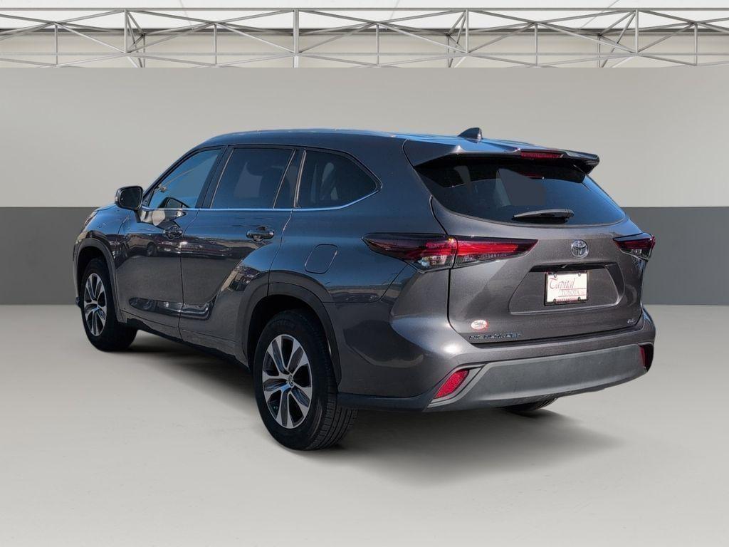 used 2024 Toyota Highlander car, priced at $39,463