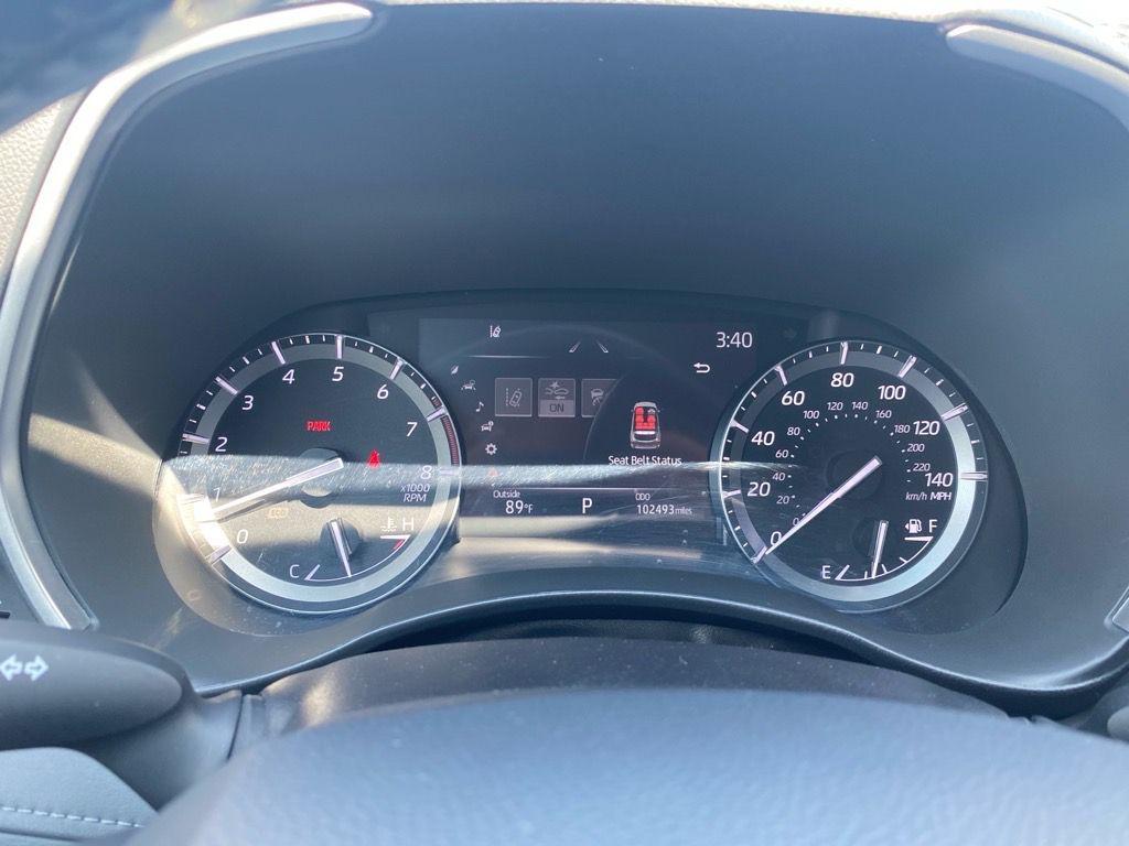 used 2021 Toyota Highlander car, priced at $29,996