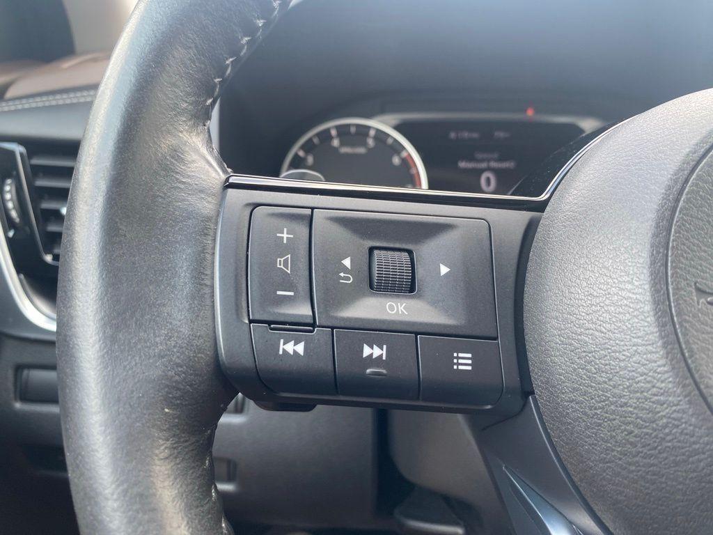 used 2022 Nissan Rogue car, priced at $24,999