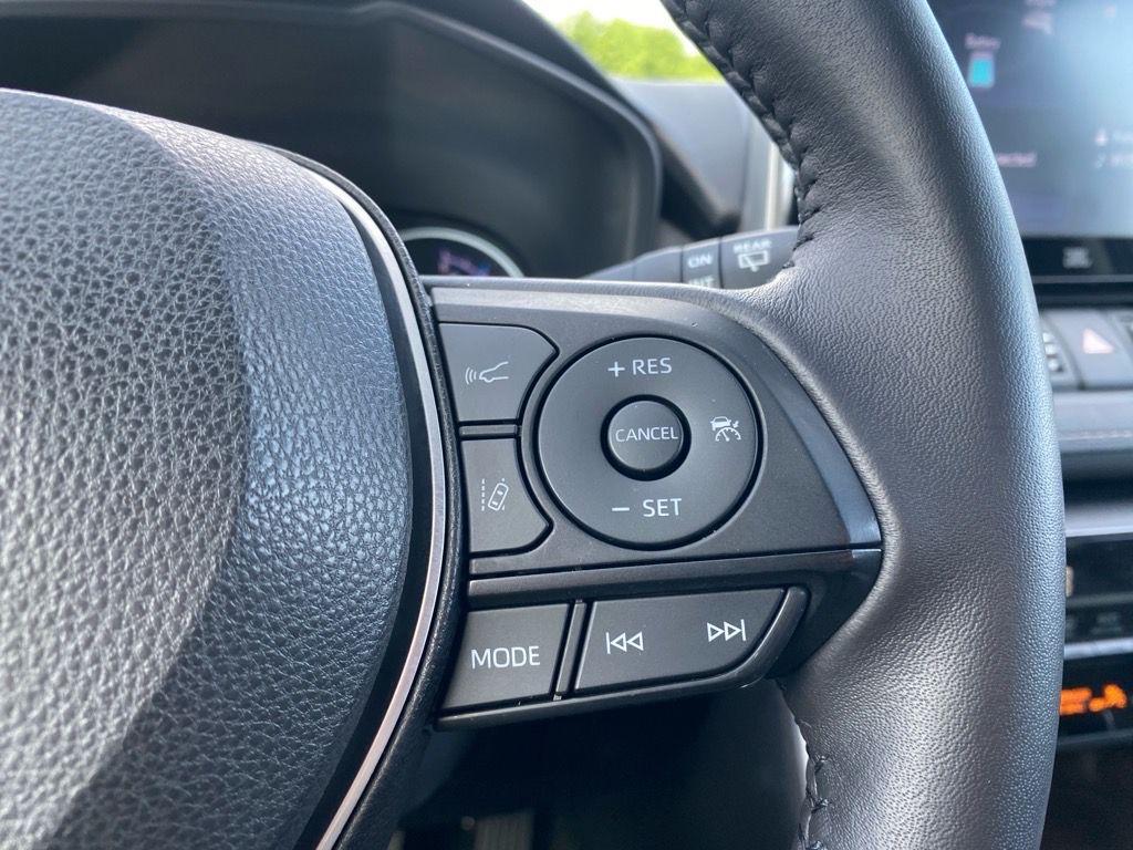 used 2022 Toyota RAV4 Hybrid car, priced at $33,969