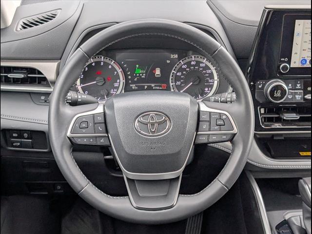 used 2024 Toyota Highlander car, priced at $44,499