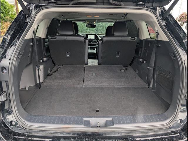 used 2024 Toyota Highlander car, priced at $44,499