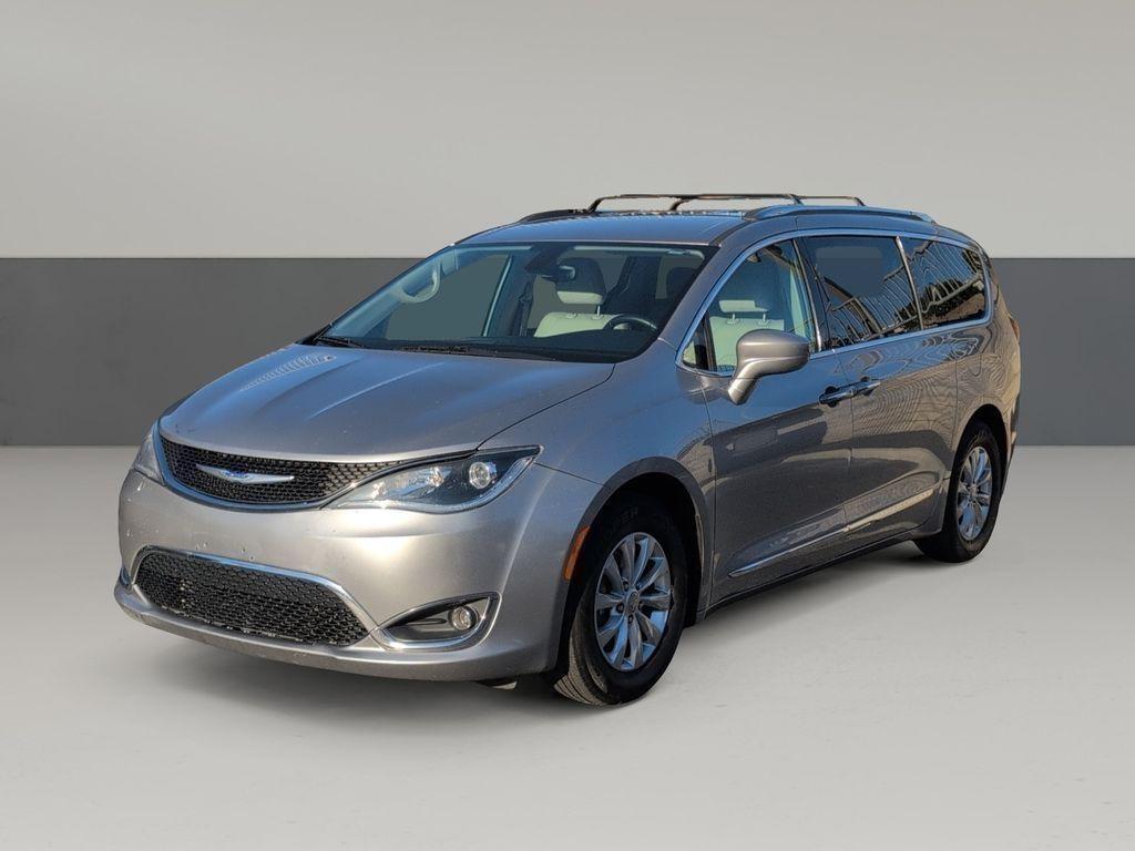 used 2018 Chrysler Pacifica car, priced at $12,994