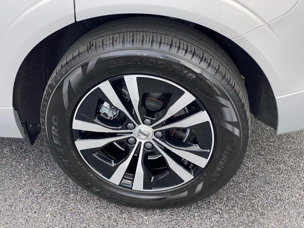 used 2024 Volvo XC60 car, priced at $35,874