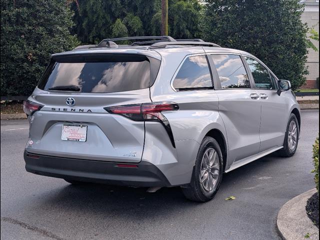 used 2022 Toyota Sienna car, priced at $33,226