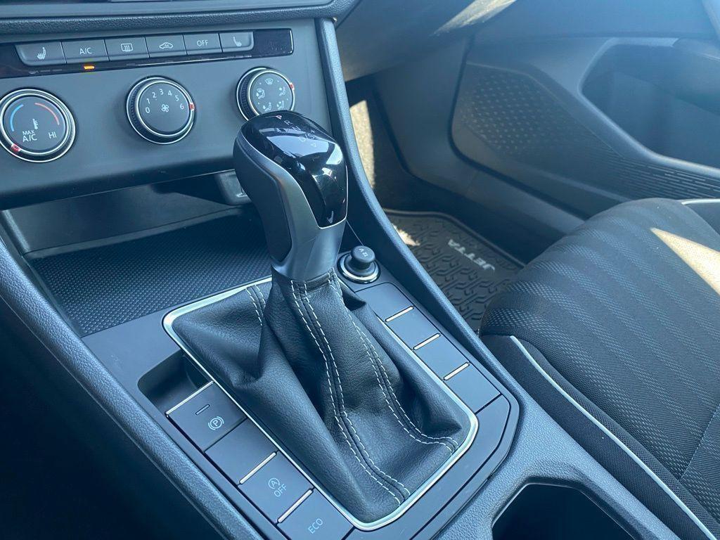 used 2024 Volkswagen Jetta car, priced at $22,625