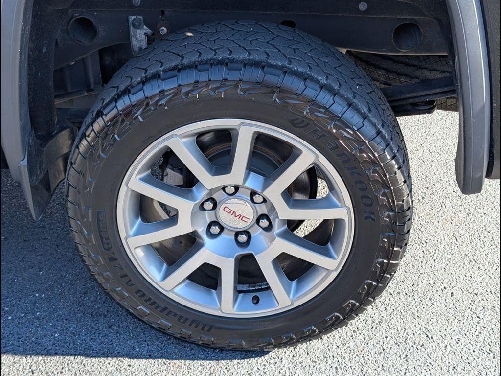 used 2017 GMC Sierra 1500 car, priced at $28,994