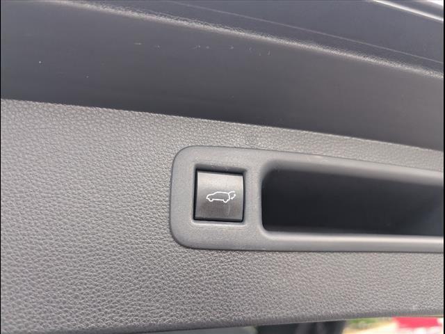 used 2022 Toyota Highlander Hybrid car, priced at $36,890