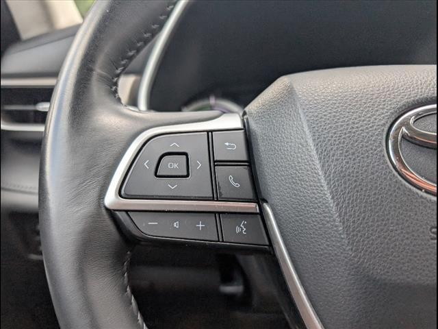 used 2022 Toyota Highlander Hybrid car, priced at $36,890
