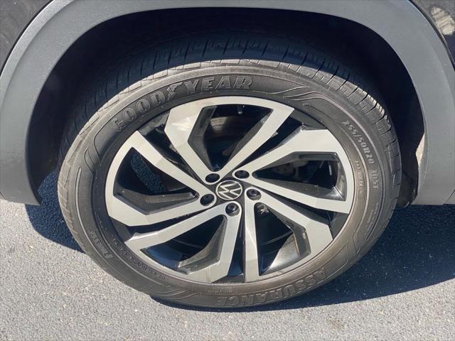used 2021 Volkswagen Atlas Cross Sport car, priced at $29,287