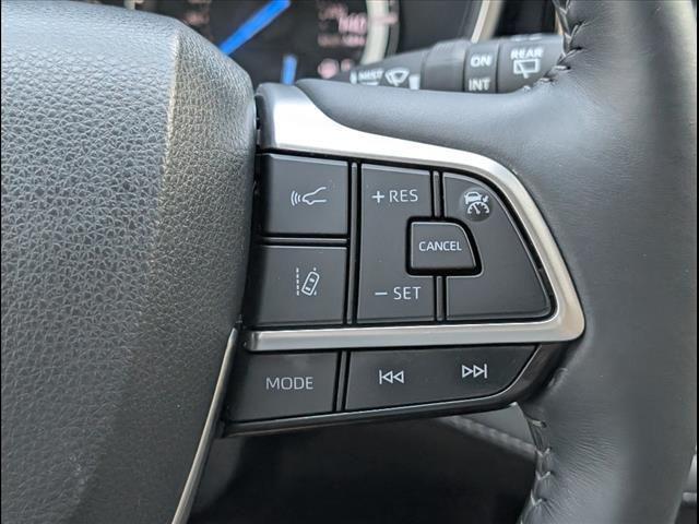 used 2022 Toyota Highlander Hybrid car, priced at $36,891