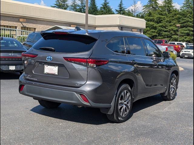 used 2022 Toyota Highlander Hybrid car, priced at $36,891