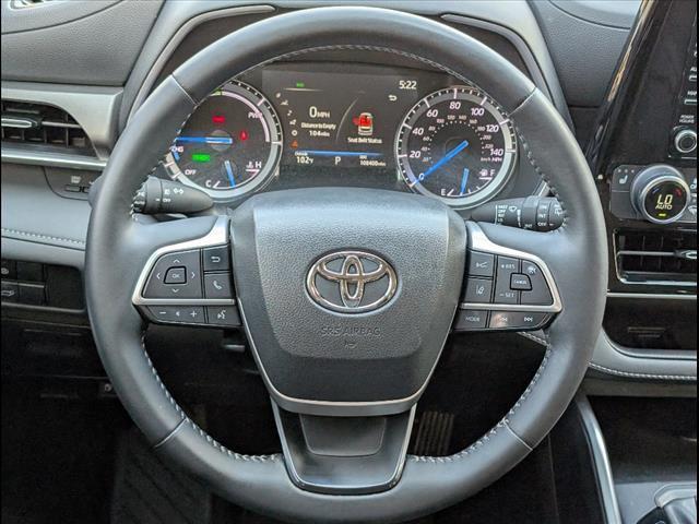 used 2022 Toyota Highlander Hybrid car, priced at $36,891