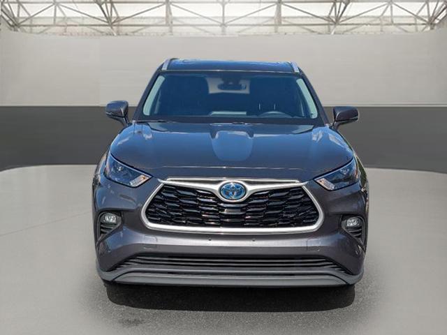 used 2022 Toyota Highlander Hybrid car, priced at $36,891