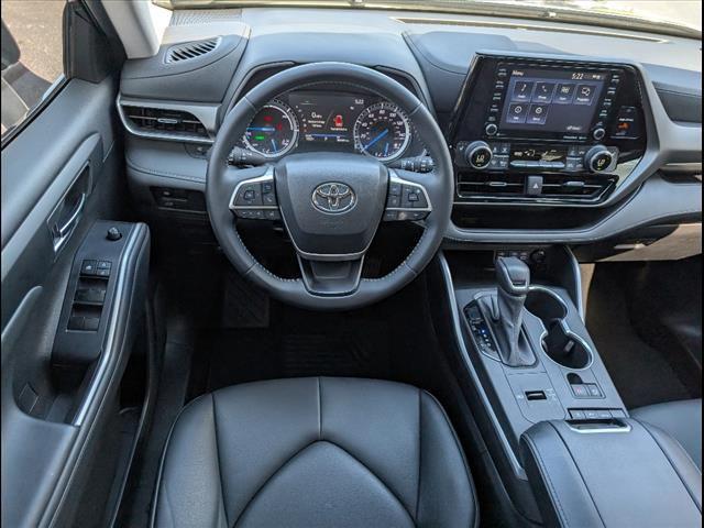 used 2022 Toyota Highlander Hybrid car, priced at $36,891