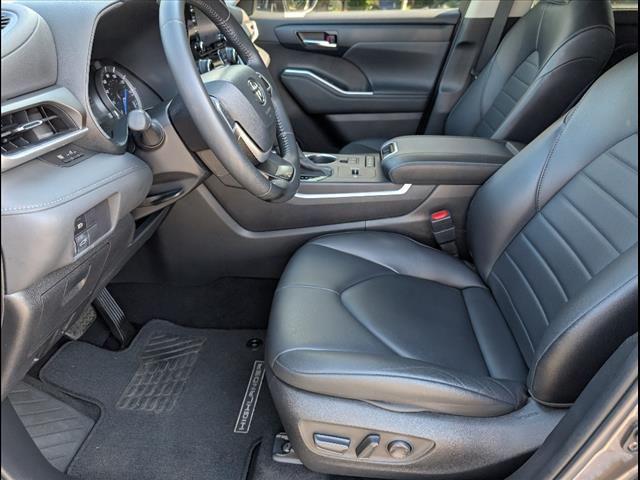 used 2022 Toyota Highlander Hybrid car, priced at $36,891