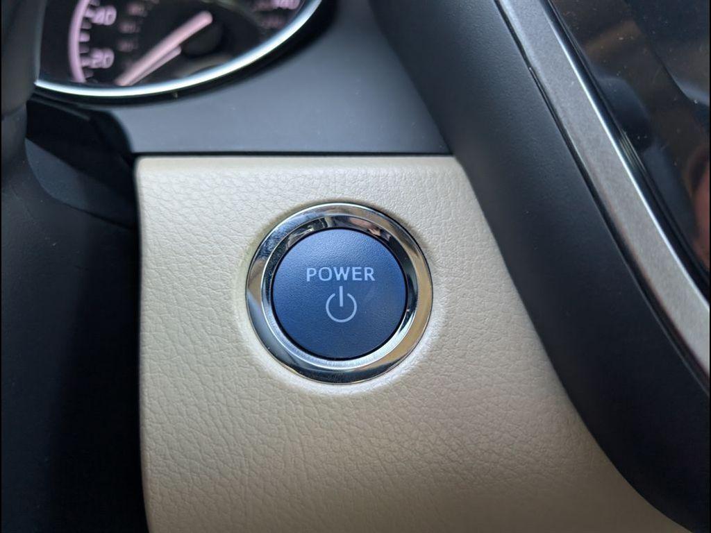 used 2020 Toyota Camry Hybrid car, priced at $28,899