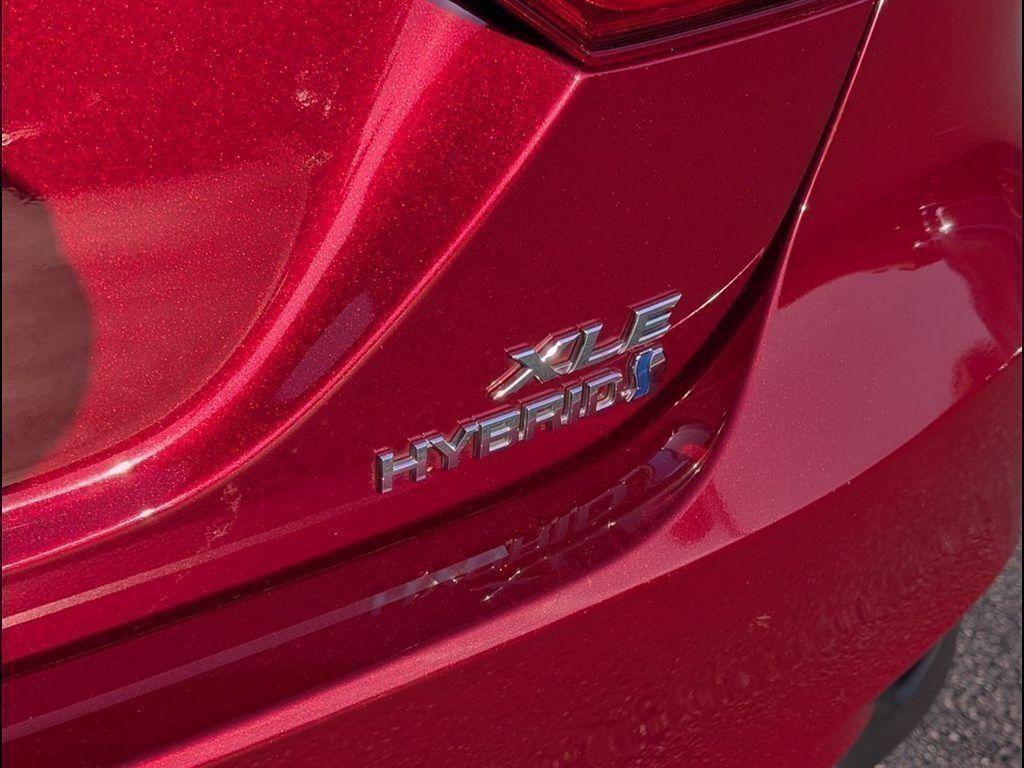 used 2020 Toyota Camry Hybrid car, priced at $28,899