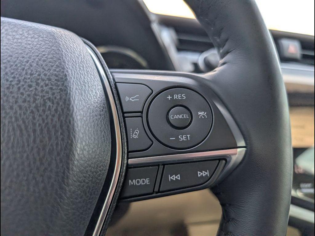 used 2020 Toyota Camry Hybrid car, priced at $28,899