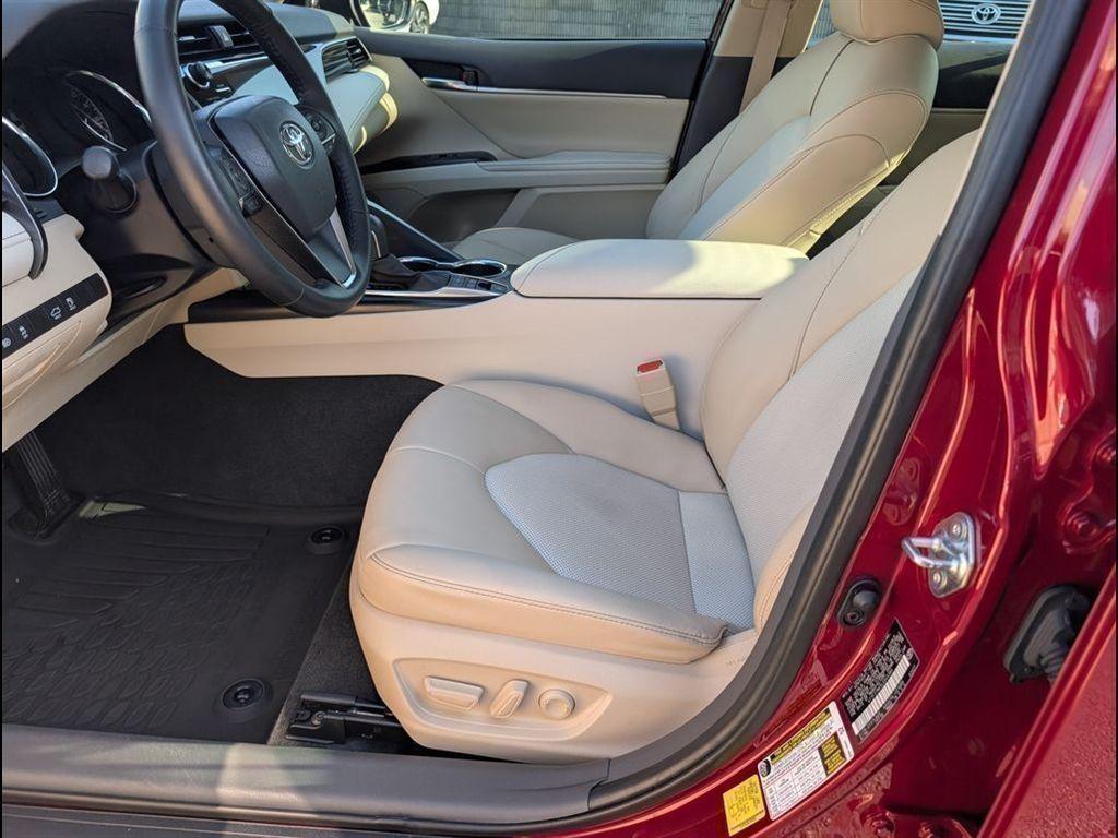 used 2020 Toyota Camry Hybrid car, priced at $27,722