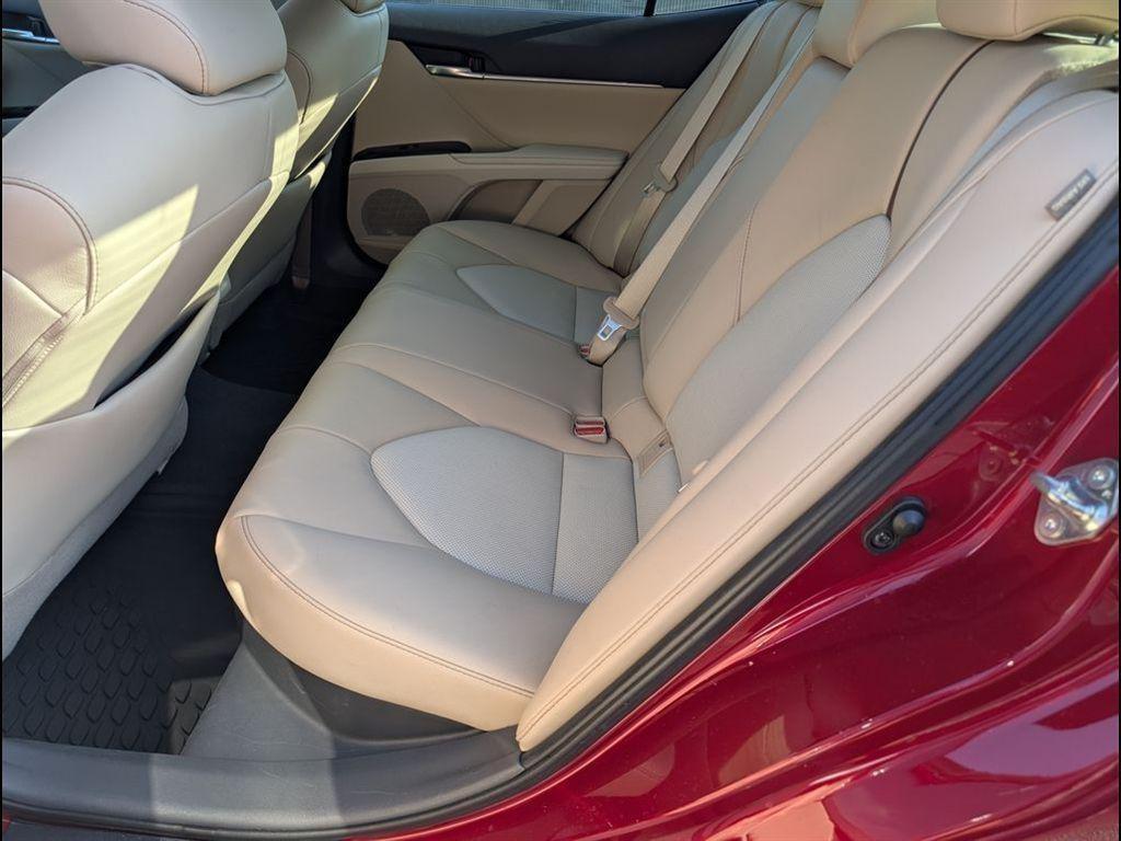 used 2020 Toyota Camry Hybrid car, priced at $28,899