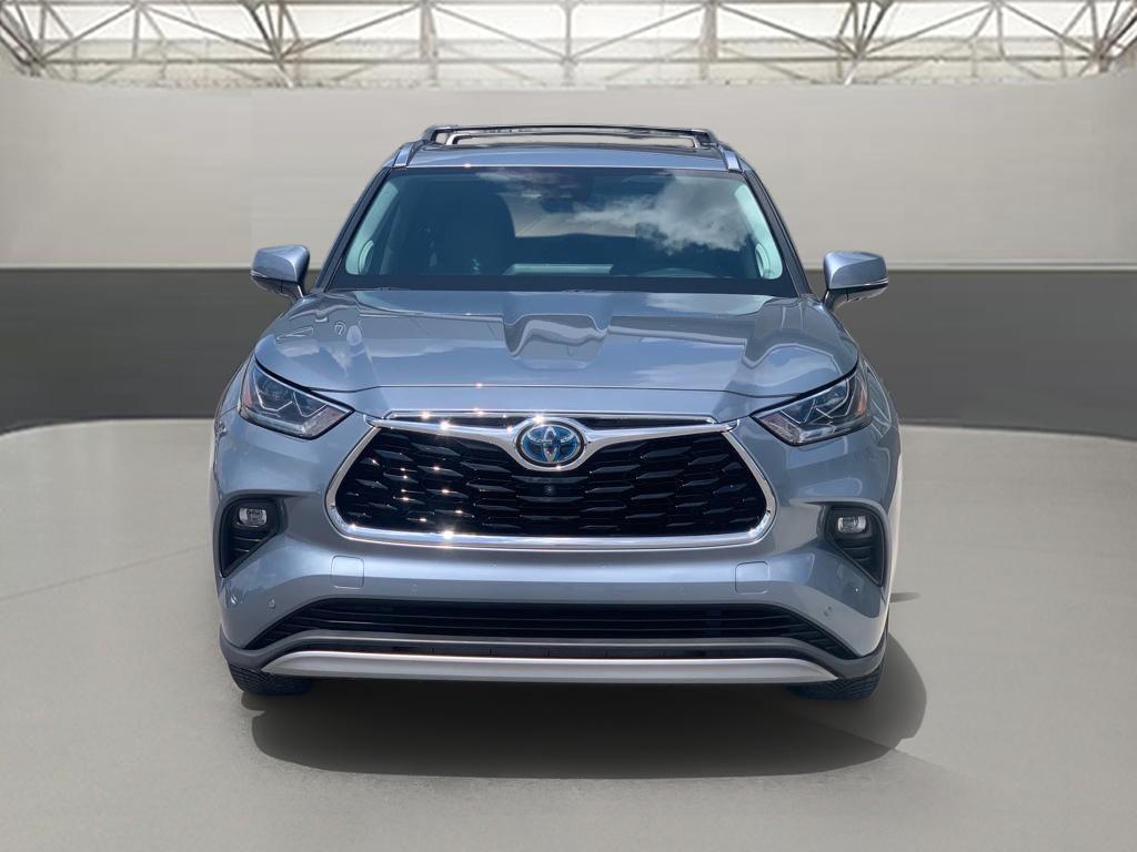 used 2021 Toyota Highlander Hybrid car, priced at $39,799