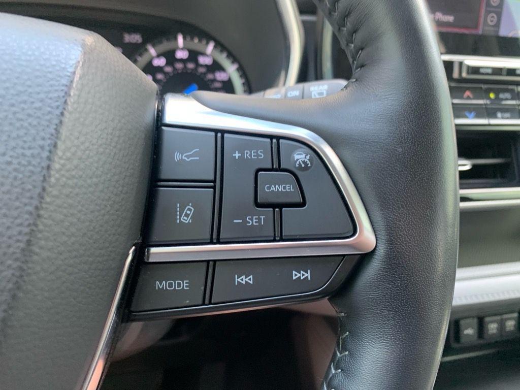 used 2021 Toyota Highlander Hybrid car, priced at $39,799