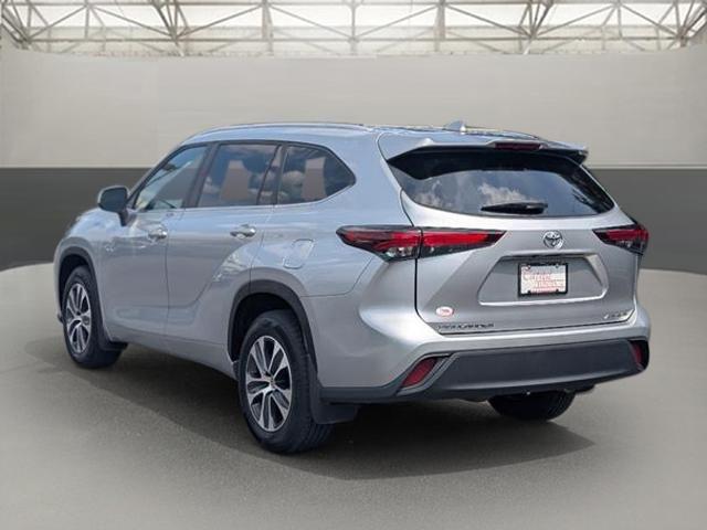 used 2024 Toyota Highlander car, priced at $48,326