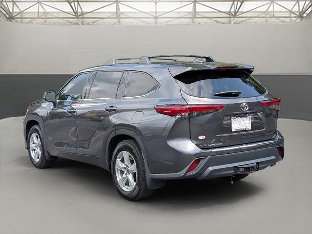 used 2020 Toyota Highlander car, priced at $25,625