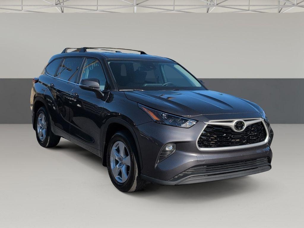used 2024 Toyota Highlander car, priced at $38,499