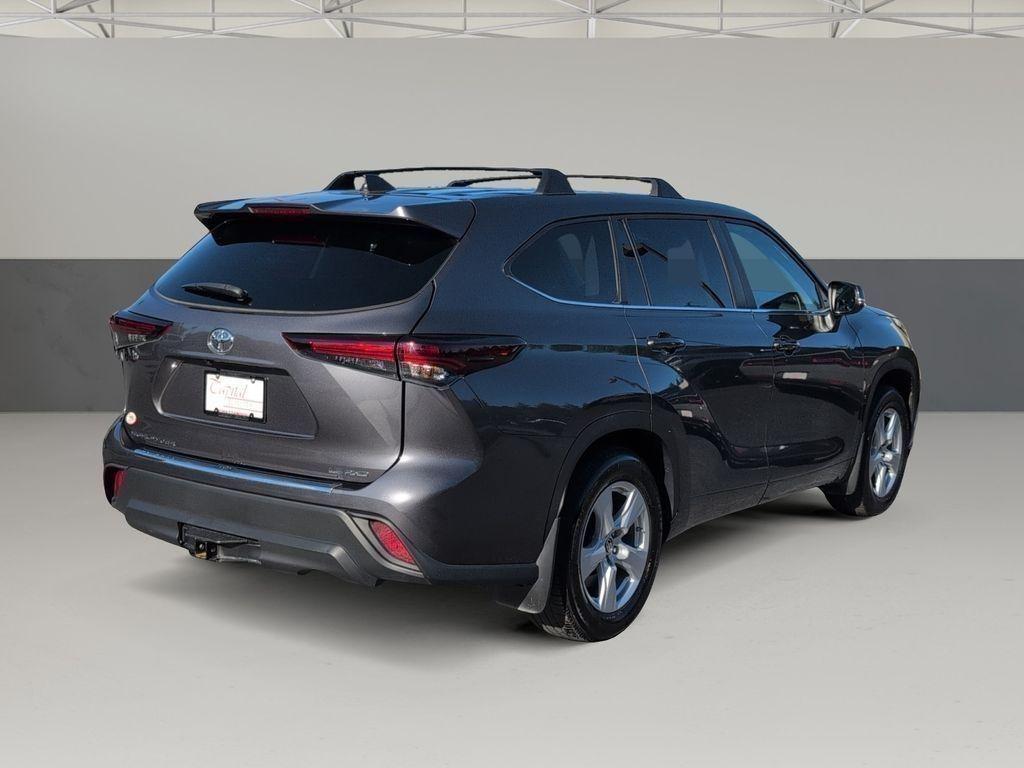 used 2024 Toyota Highlander car, priced at $38,399