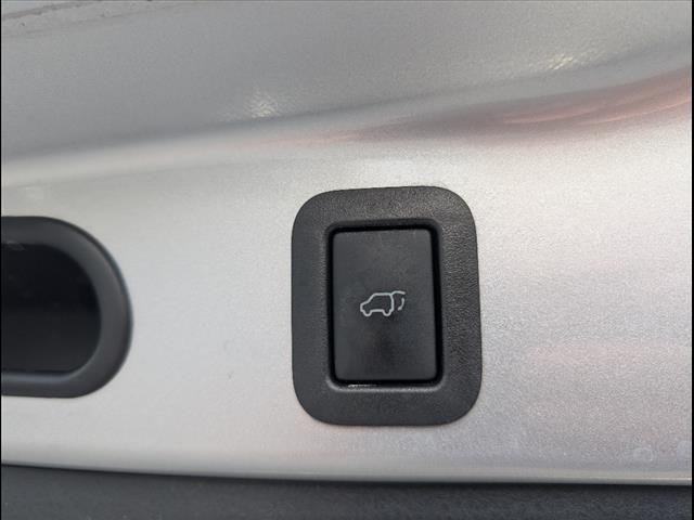 used 2016 Toyota Highlander car, priced at $21,994