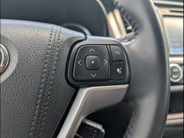 used 2016 Toyota Highlander car, priced at $21,994