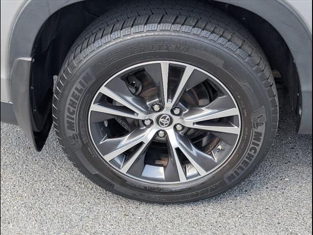 used 2016 Toyota Highlander car, priced at $21,994