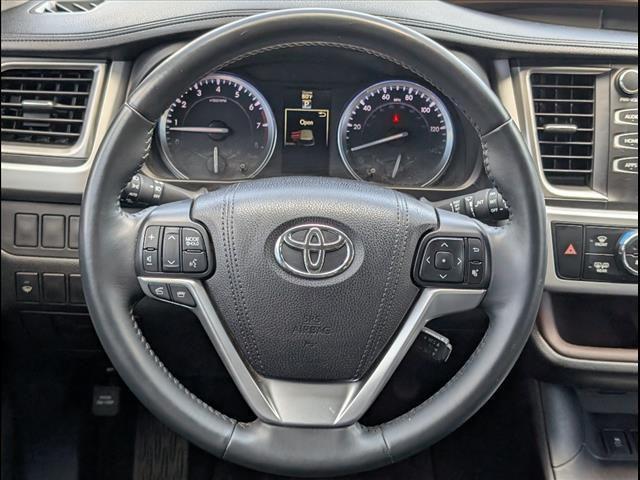 used 2016 Toyota Highlander car, priced at $21,994