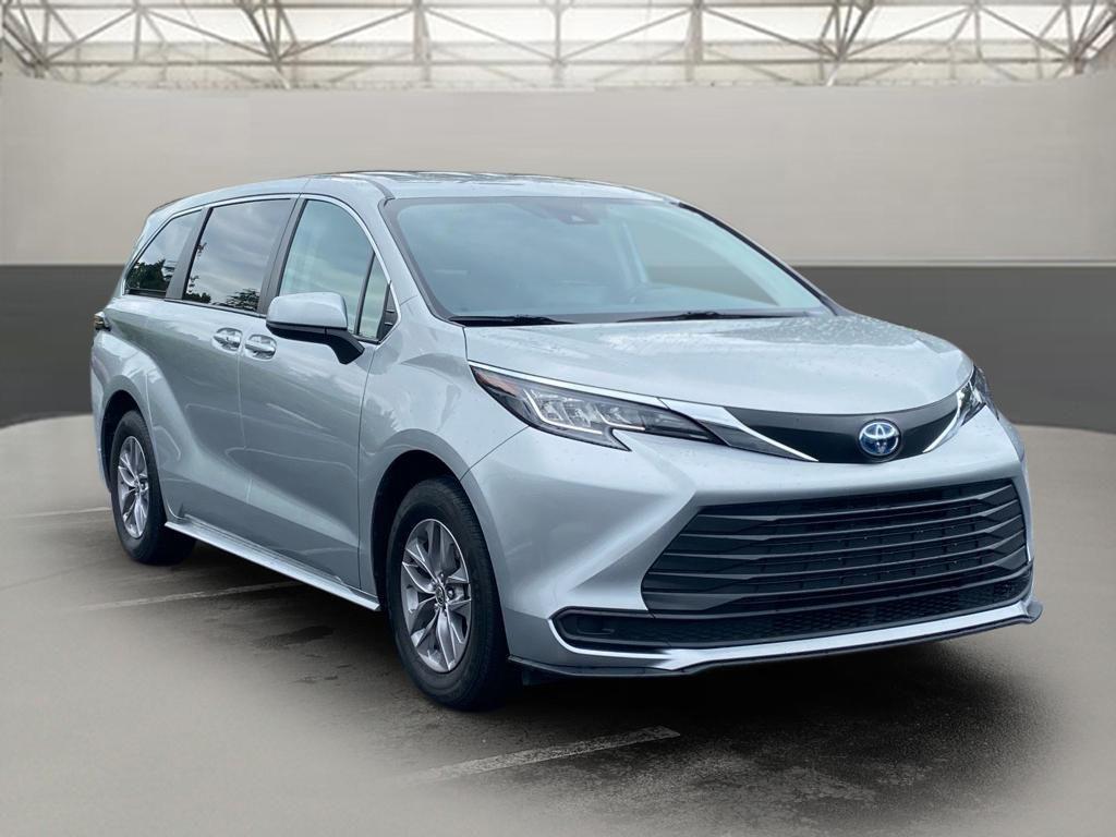 used 2023 Toyota Sienna car, priced at $38,748