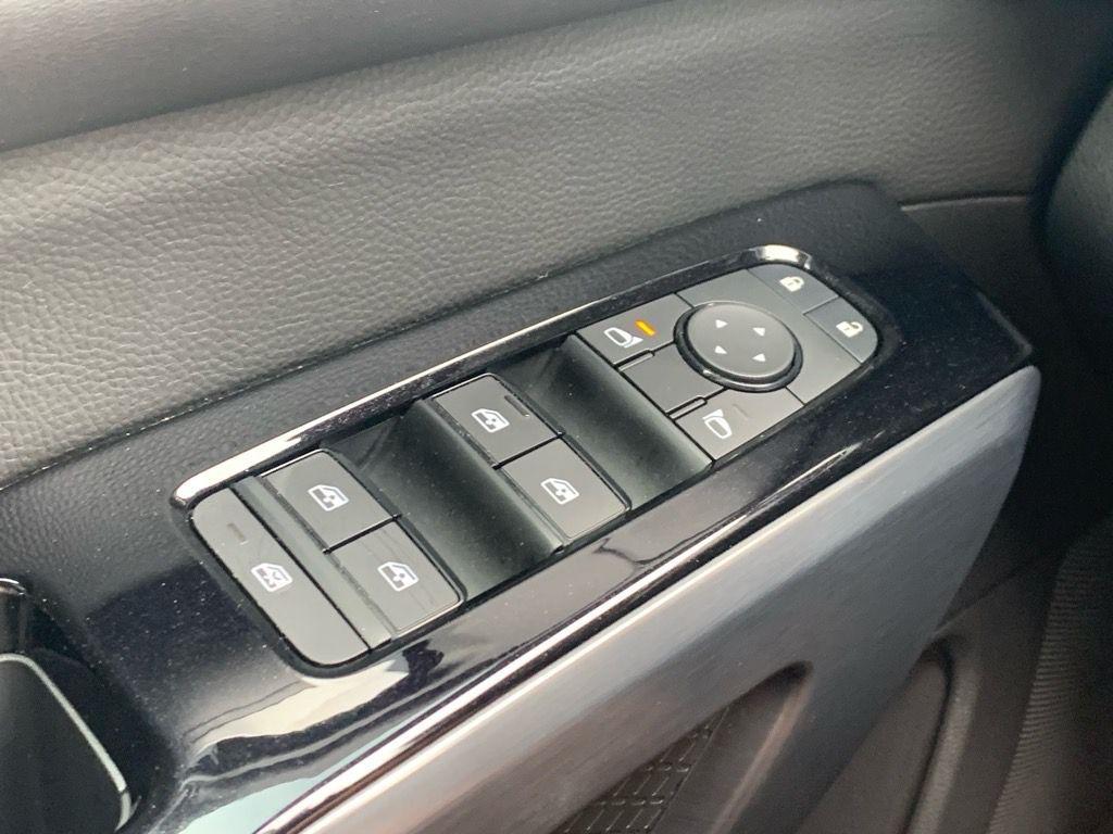 used 2023 Nissan Pathfinder car, priced at $32,659