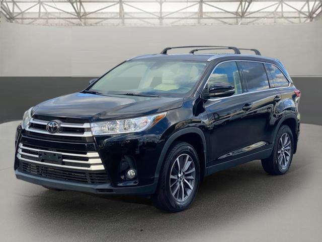 used 2019 Toyota Highlander car, priced at $29,950