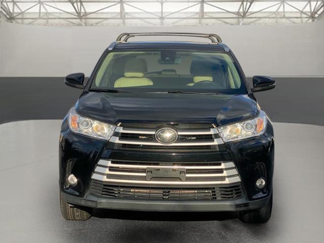 used 2019 Toyota Highlander car, priced at $29,950