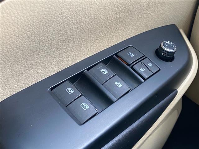 used 2019 Toyota Highlander car, priced at $29,950