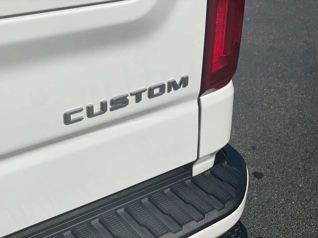 used 2022 Chevrolet Silverado 1500 car, priced at $23,818