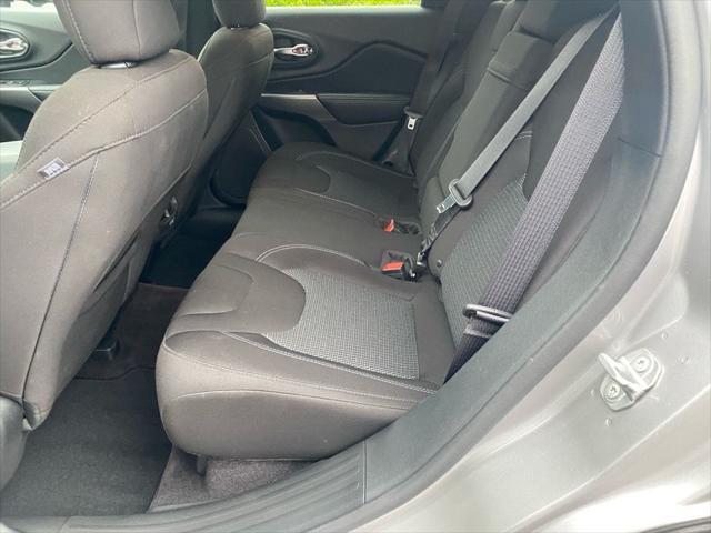 used 2019 Jeep Cherokee car, priced at $14,625