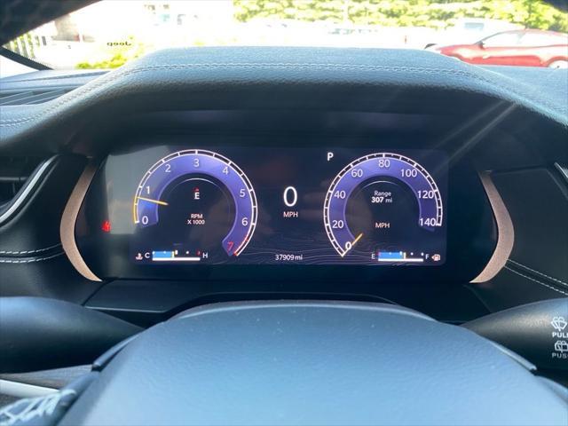used 2023 Jeep Grand Cherokee car, priced at $32,997