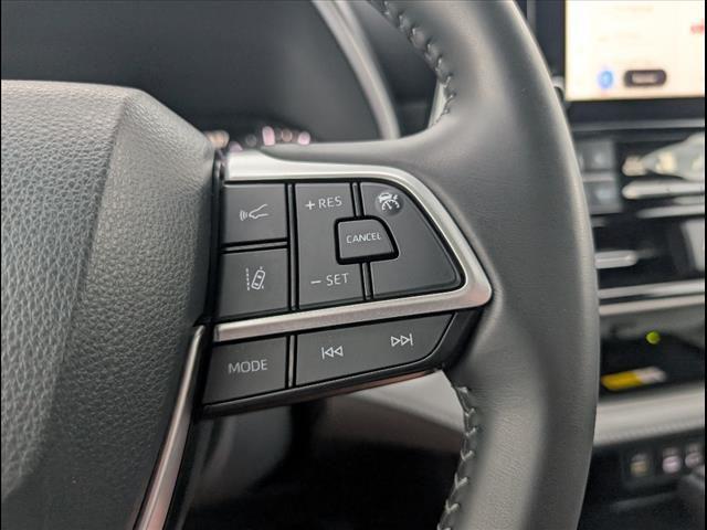 used 2023 Toyota Highlander car, priced at $42,625
